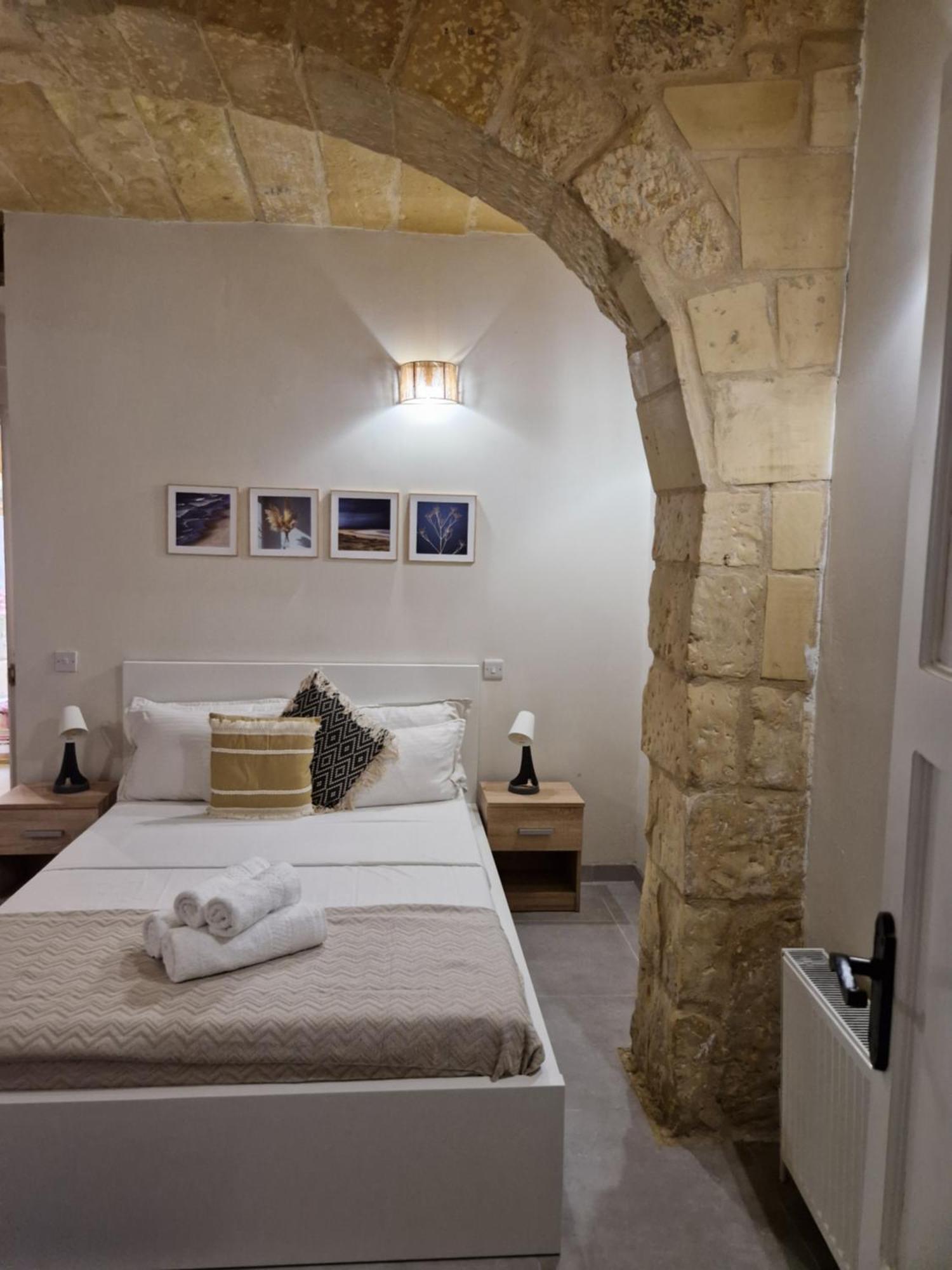 12 -16 , Pacifiku Scicluna Birgu Exteriör bild