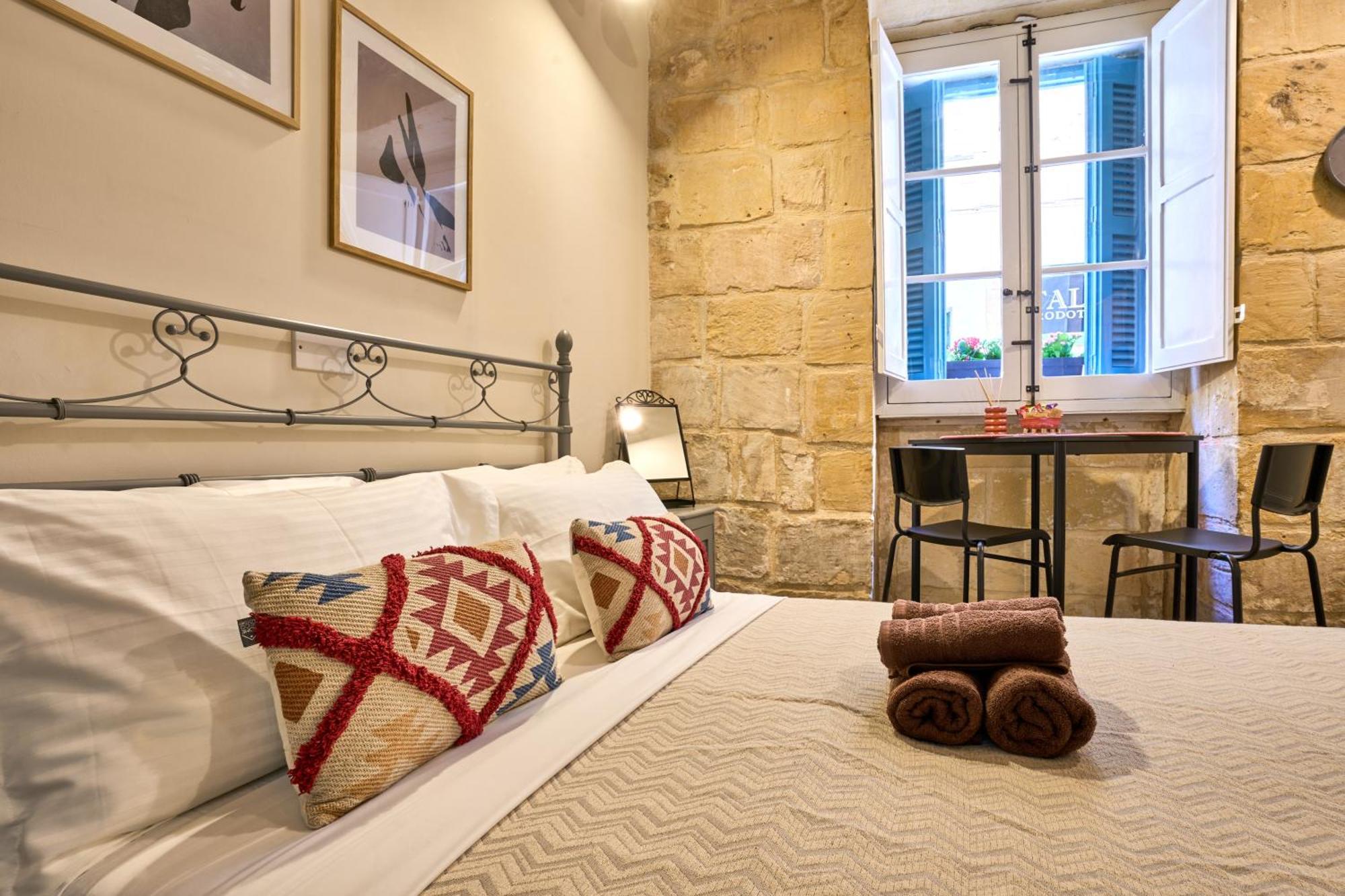 12 -16 , Pacifiku Scicluna Birgu Exteriör bild