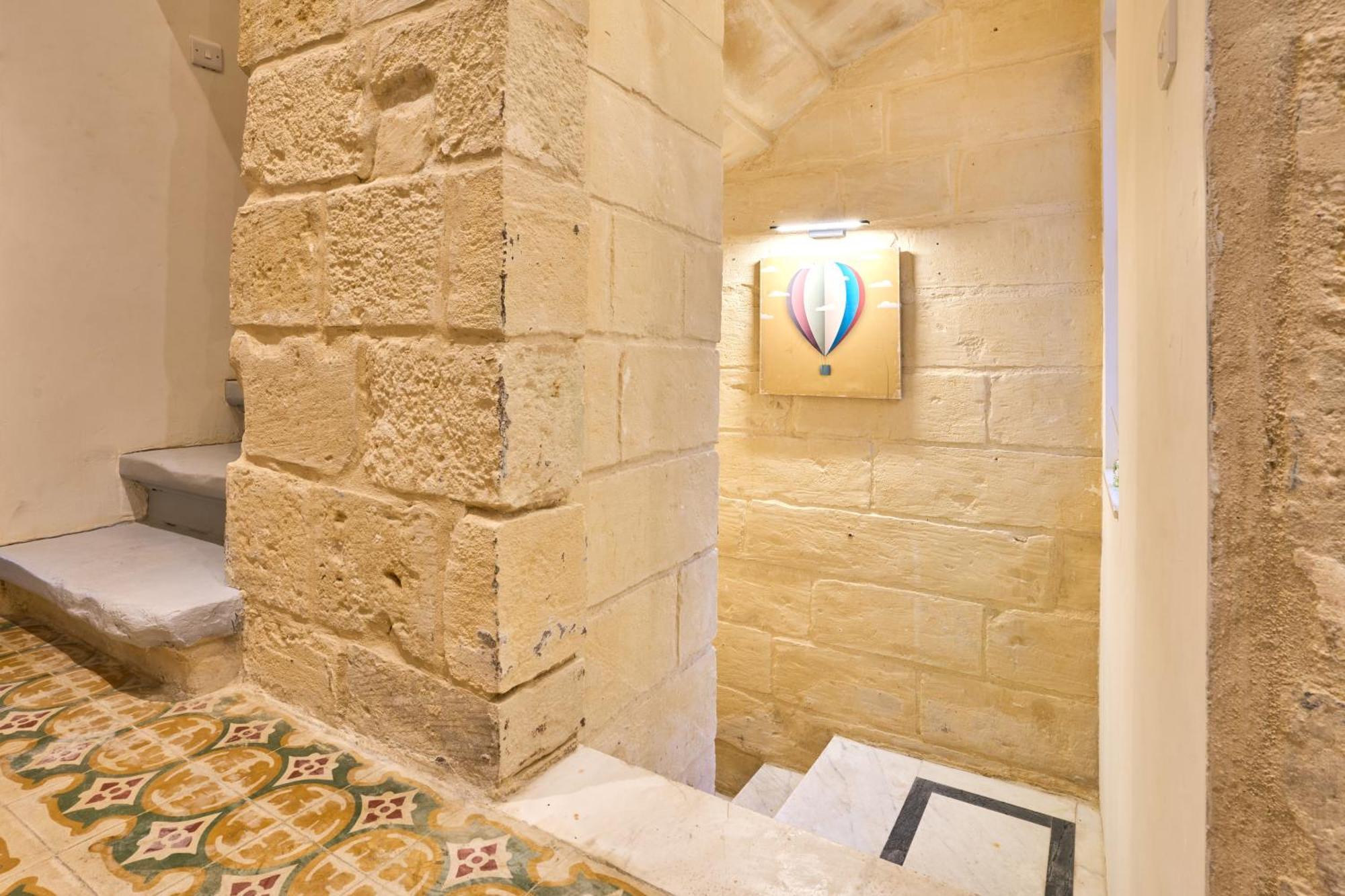 12 -16 , Pacifiku Scicluna Birgu Exteriör bild