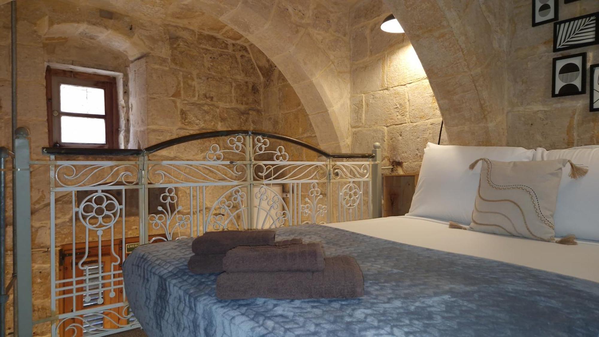 12 -16 , Pacifiku Scicluna Birgu Exteriör bild